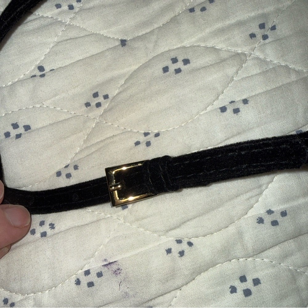 Scout Black Velvet Decker Crossbody Clutch Gold Hardware Detachable Strap - Picture 3 of 7